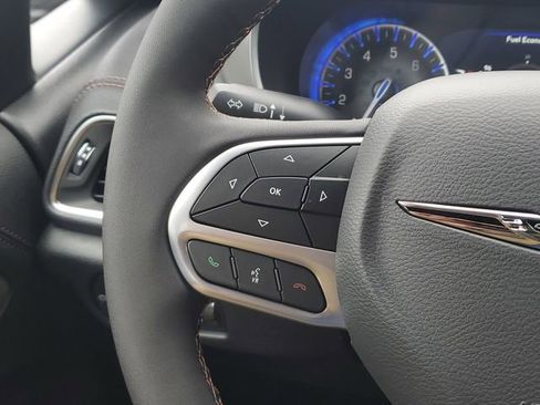 New 2026 Chrysler Pacifica Pinnacle w/ Trailer Tow Group image 16