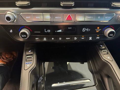 Certified 2025 Kia Telluride SX X-Line AWD/4WD image 30