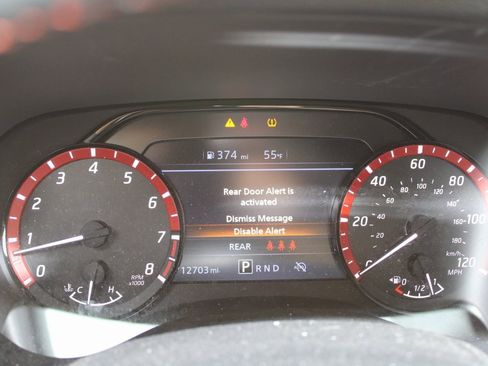 Used 2024 Nissan Frontier Pro-X image 8