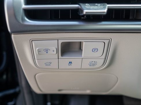 Used 2025 Hyundai Tucson SEL AWD/4WD image 18
