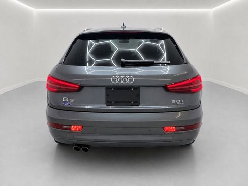 Used 2018 Audi Q3 2.0T Premium Plus w/ Premium Plus Package AWD/4WD image 4