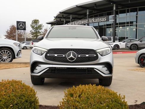 Certified 2025 Mercedes-Benz GLC 300 4MATIC image 2