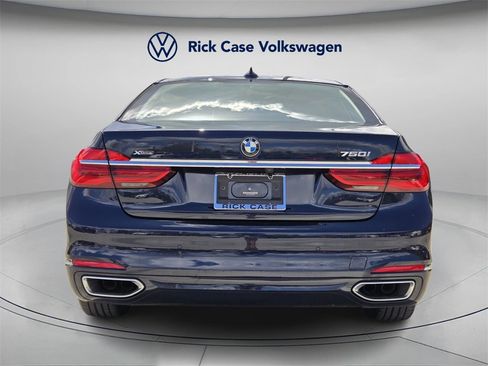 Used 2019 BMW 750i xDrive w/ Executive Package image 5