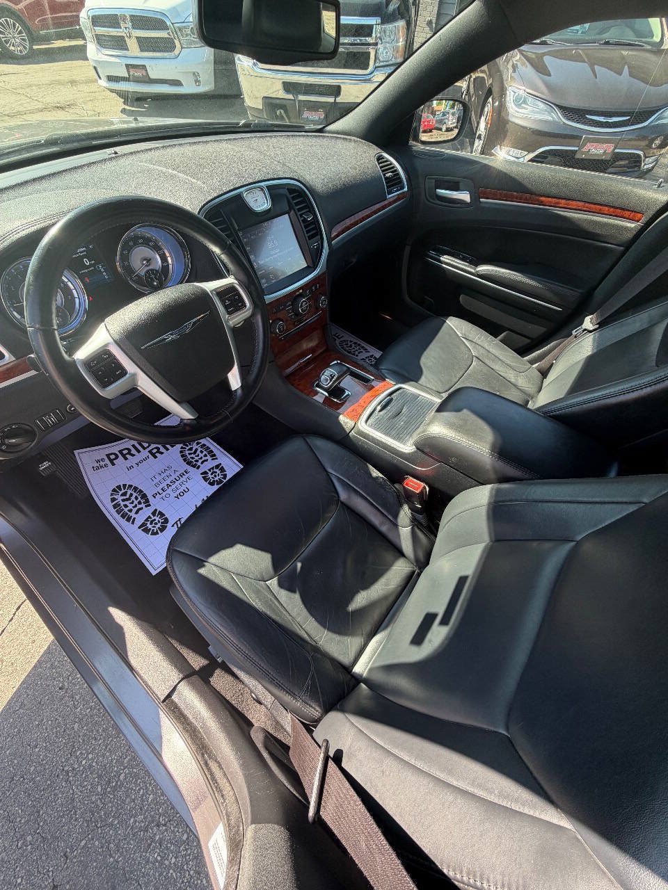 Used 2014 Chrysler 300 RWD image 20