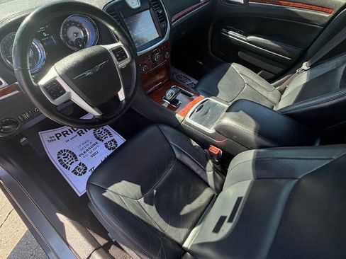 Used 2014 Chrysler 300 RWD image 20
