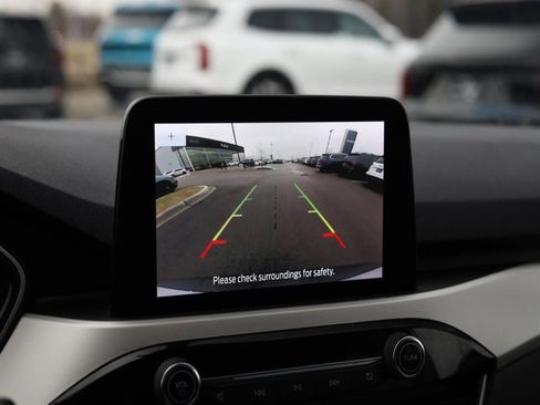 Used 2021 Ford Escape SE image 15