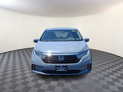 Used 2023 Honda Odyssey Touring image 2