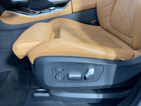 Certified 2024 BMW X5 sDrive40i w/ M Sport Package image 11