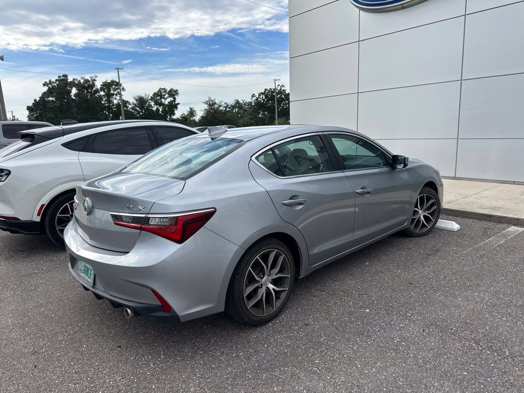 Used 2020 Acura ILX w/ Premium Package FWD image 9