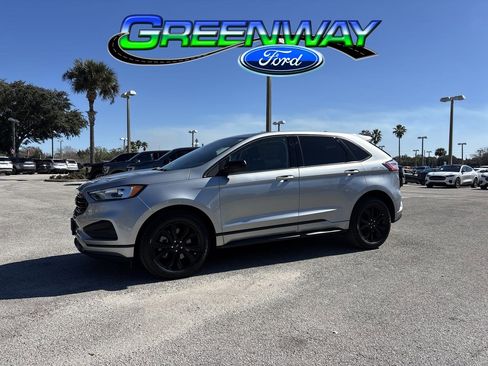 Used 2022 Ford Edge SE w/ Black Appearance Package image 1