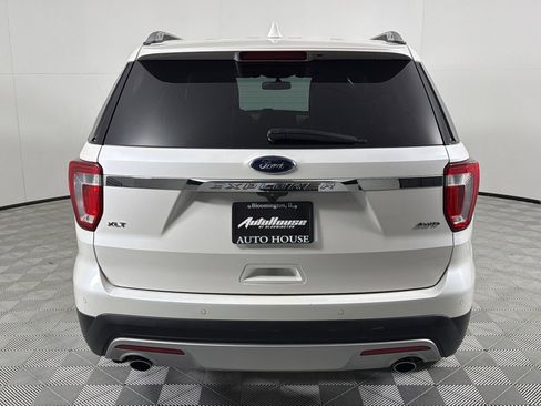 Used 2017 Ford Explorer XLT w/ Equipment Group 201A image 6