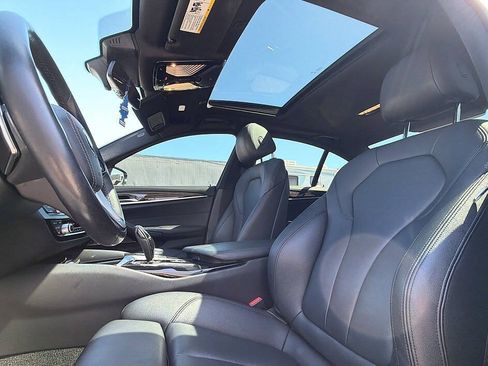 Used 2018 BMW 530i RWD image 6