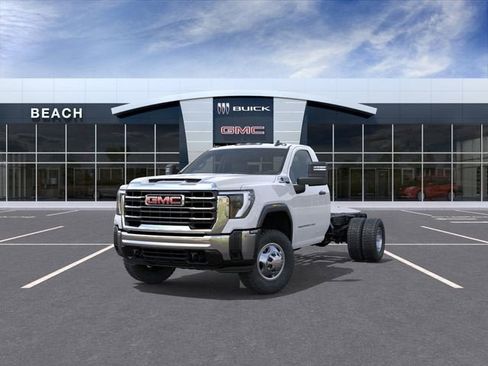 New 2026 GMC Sierra 3500 Pro w/ Convenience Package AWD/4WD image 8