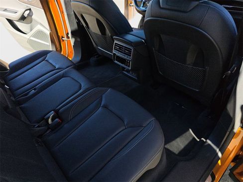 Used 2023 Audi Q8 Premium Plus image 13
