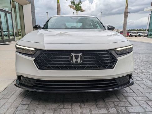 Used 2023 Honda Accord Sport image 3