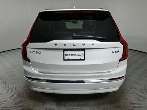 New 2026 Volvo XC90 B6 Plus w/ Protection Package Premier image 30