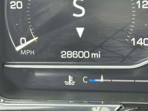 Used 2025 GMC Sierra 1500 SLT AWD/4WD image 14
