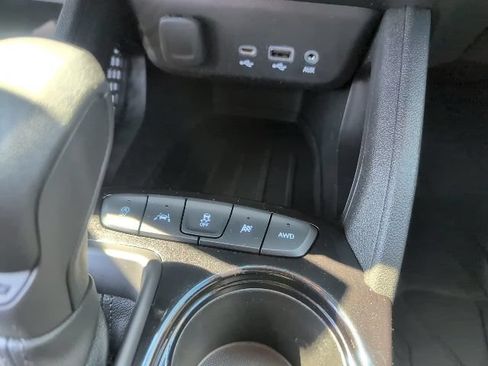 Used 2023 Chevrolet TrailBlazer LT w/ Convenience Package AWD/4WD image 32