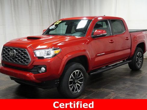 Certified 2022 Toyota Tacoma TRD Sport image 2