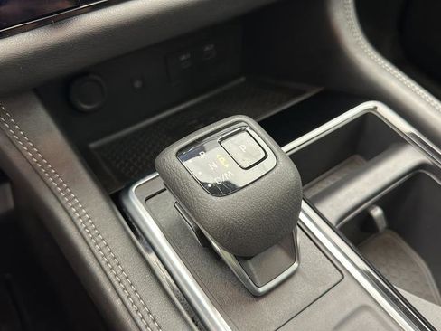 Used 2024 Nissan Pathfinder Platinum AWD/4WD image 27
