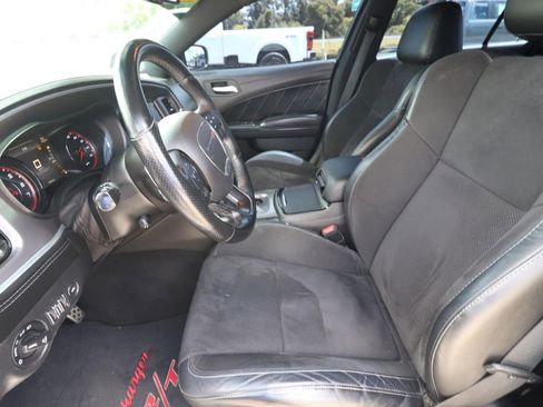Used 2022 Dodge Charger R/T w/ Plus Group RWD image 2