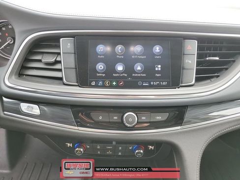 Used 2021 Buick Enclave Essence image 28