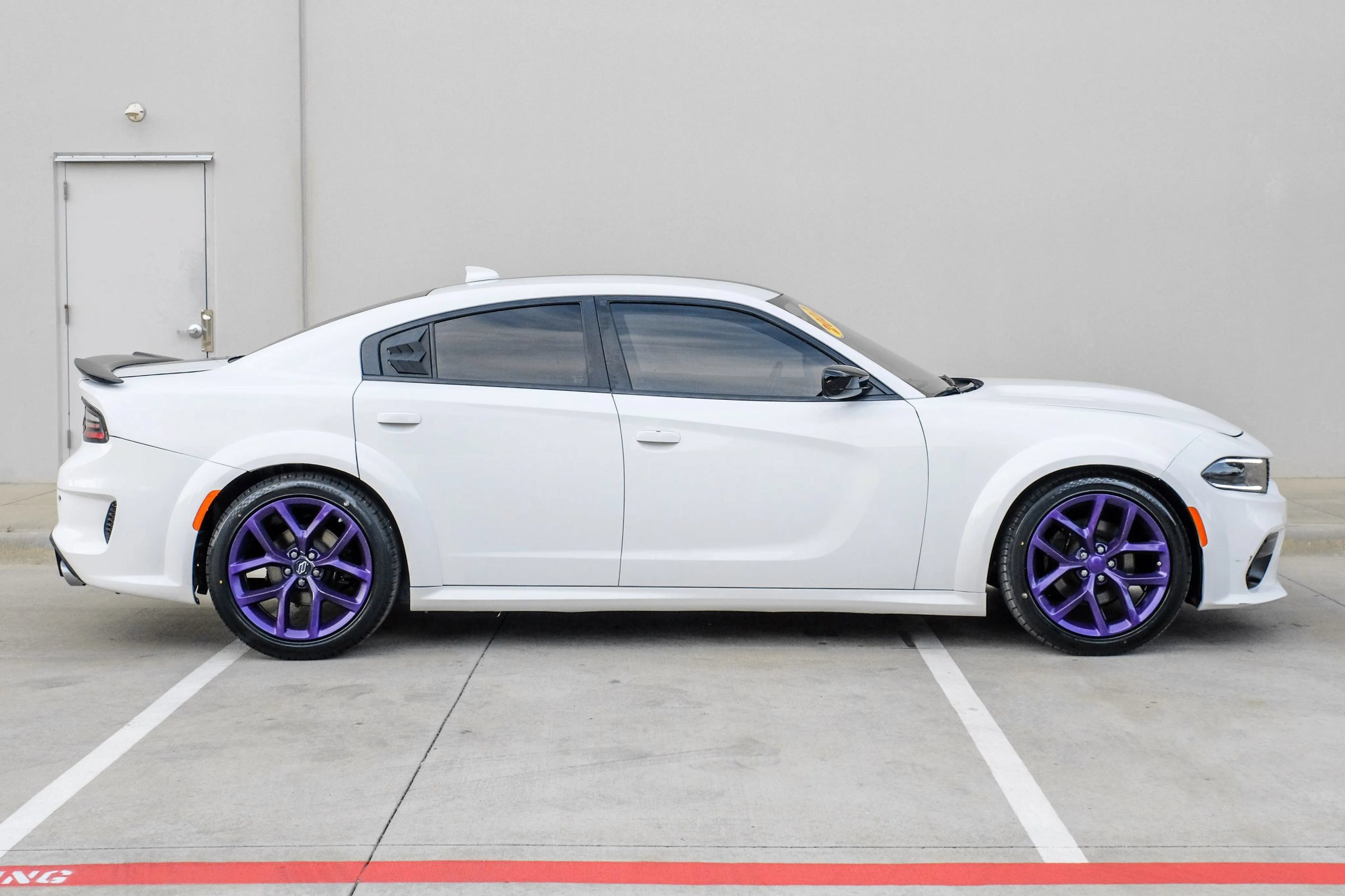 Used 2022 Dodge Charger R/T w/ Blacktop Package RWD image 3