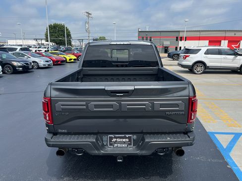 Used 2019 Ford F150 Raptor w/ Equipment Group 802A Luxury AWD/4WD image 10