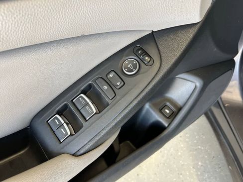 Used 2019 Honda Accord LX image 14