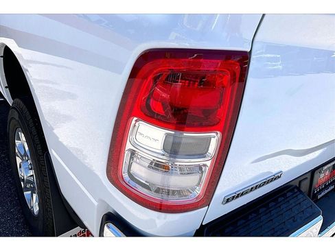 Used 2024 RAM 2500 Big Horn AWD/4WD image 33