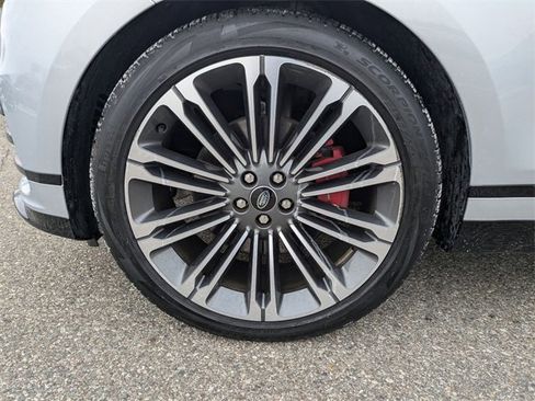 Used 2024 Land Rover Range Rover Velar Dynamic SE image 21