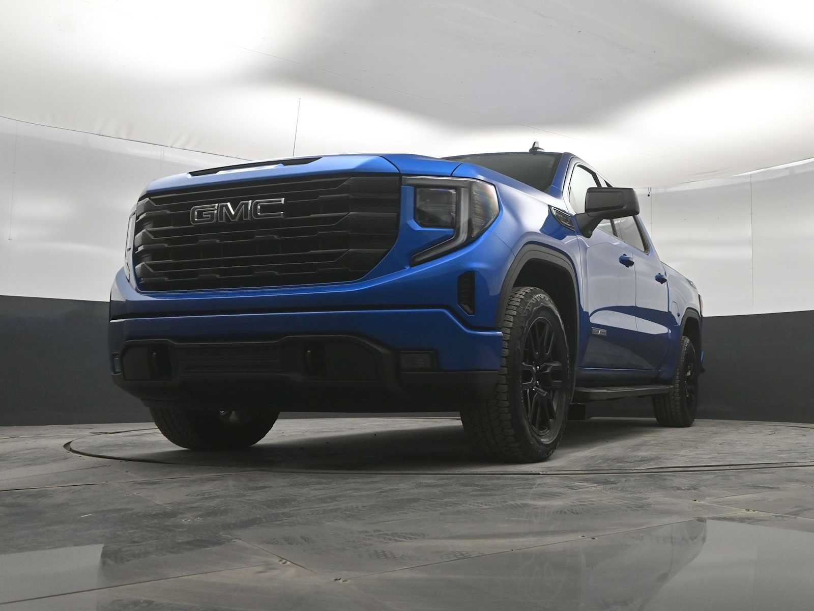 Used 2024 GMC Sierra 1500 Elevation w/ Preferred Package AWD/4WD image 36