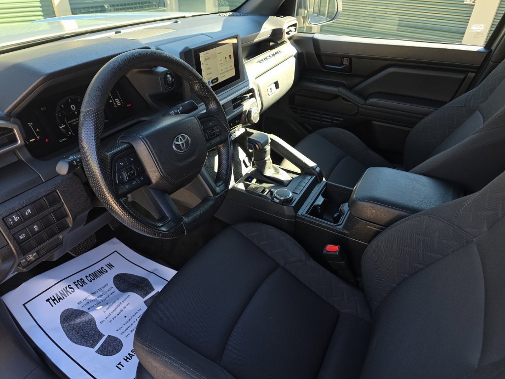 Used 2025 Toyota Tacoma SR AWD/4WD image 11