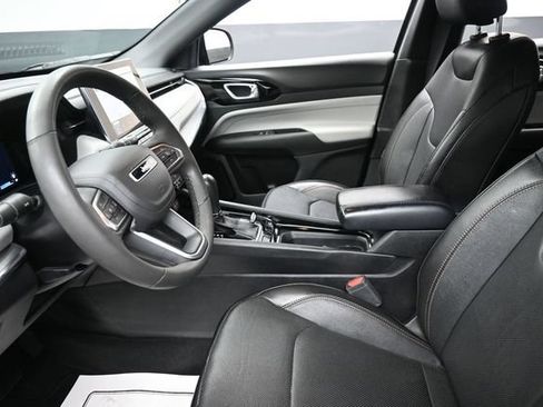 Used 2023 Jeep Compass Limited w/ Elite Group AWD/4WD image 16
