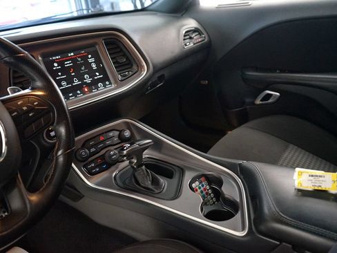 Used 2022 Dodge Challenger R/T Scat Pack RWD image 14
