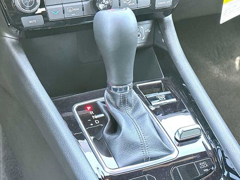 New 2026 Jeep Compass Latitude image 21