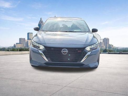 Certified 2025 Nissan Sentra SR FWD image 27