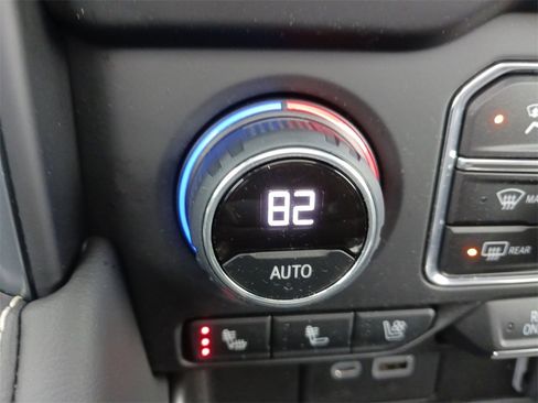 Used 2023 Chevrolet Tahoe Premier image 26