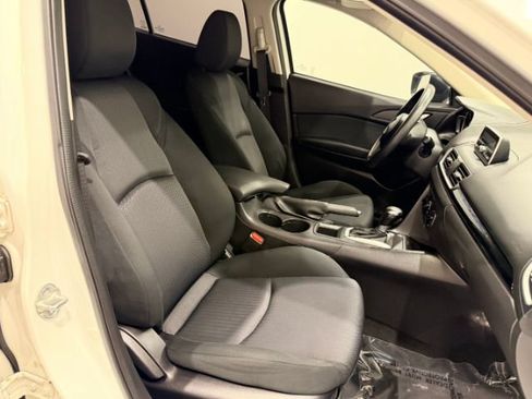 Used 2015 MAZDA MAZDA3 i SV FWD image 36