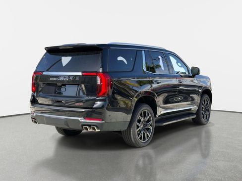 Used 2026 GMC Yukon Denali w/ Advanced Technology Package AWD/4WD image 3