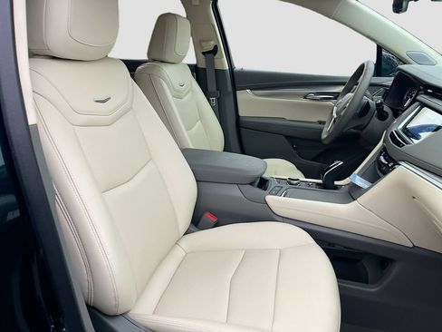 Used 2026 Cadillac XT5 Premium Luxury w/ Driver Assist Package AWD/4WD image 30
