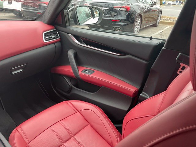 Used 2023 Maserati Ghibli Modena Q4 AWD/4WD image 47