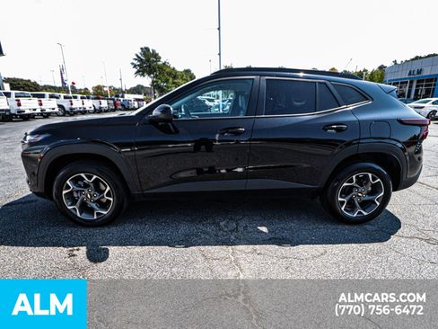 Used 2024 Chevrolet Trax LT image 10