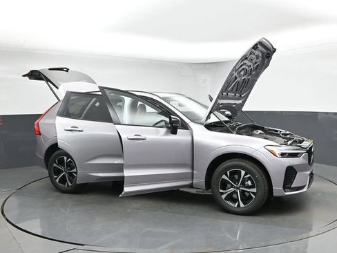 New 2026 Volvo XC60 B5 Core w/ Climate Package AWD/4WD image 49
