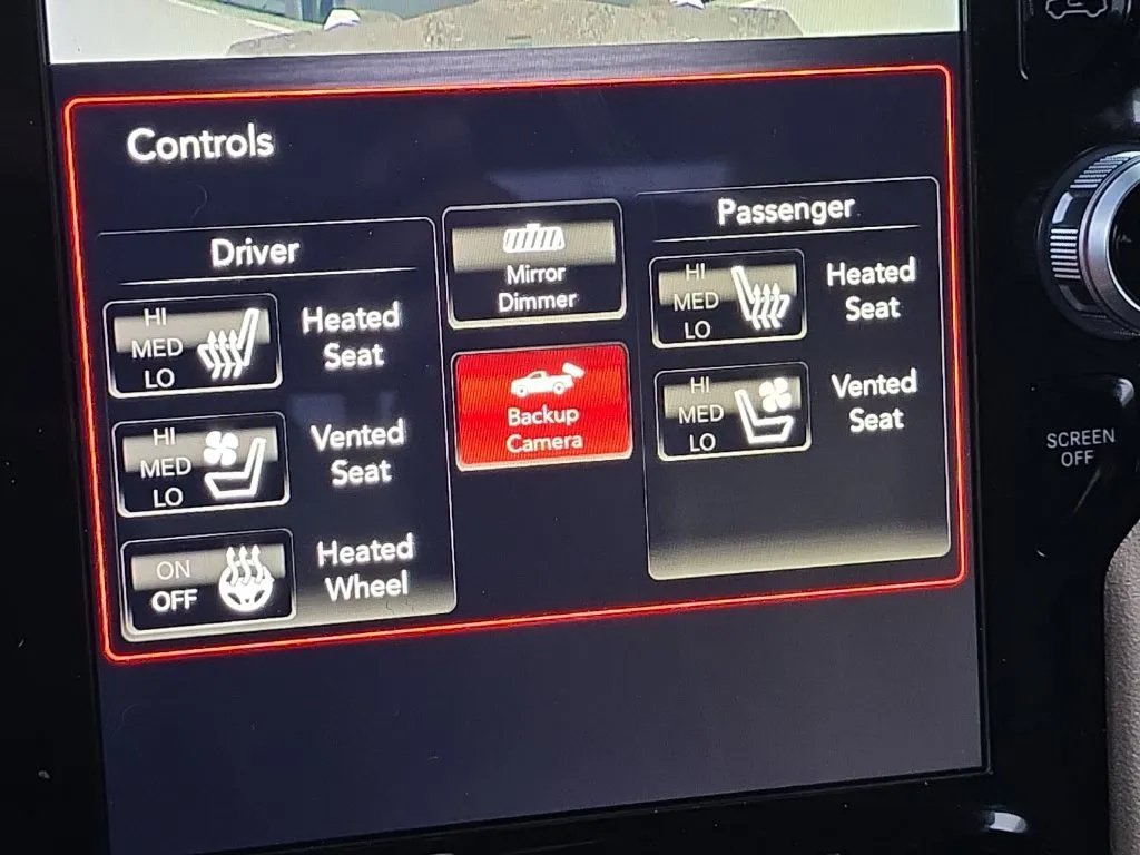 Used 2019 RAM 1500 Laramie AWD/4WD image 30