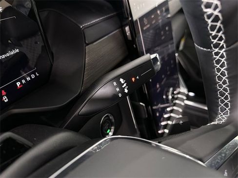 New 2025 GMC Acadia Denali w/ Super Cruise Package image 16