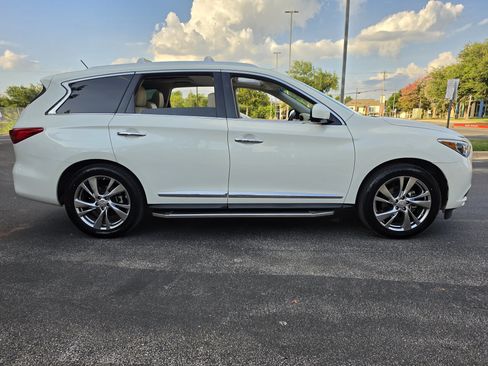 Used 2015 INFINITI QX60 FWD w/ Deluxe Touring Package image 8