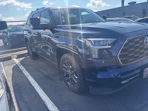 Used 2023 Toyota Sequoia Platinum image 2