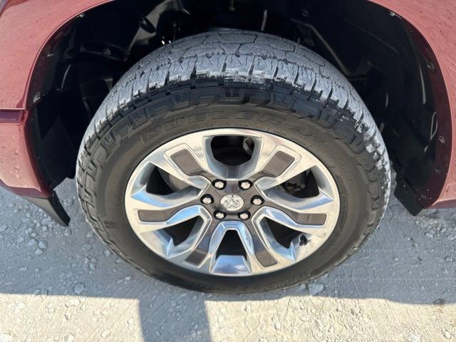 Used 2022 RAM 1500 Limited w/ Body Color Bumper Group AWD/4WD image 32