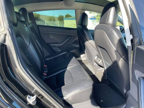 Used 2020 Tesla Model 3 Standard Range Plus image 21